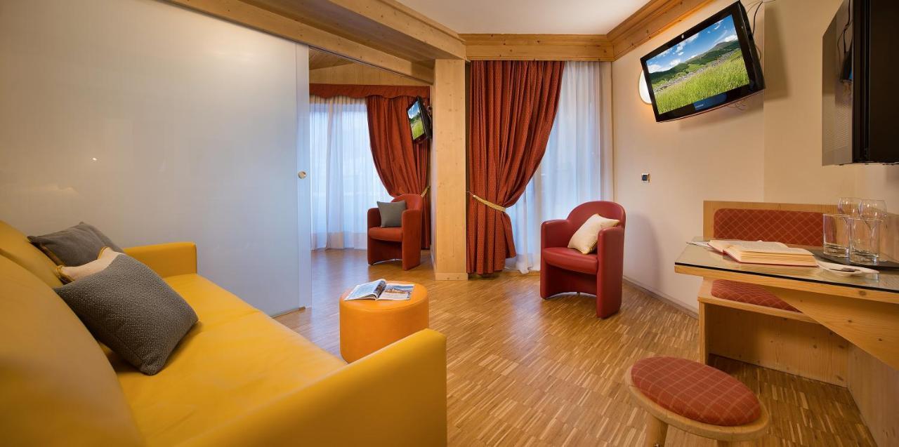 Hotel Baita Montana Livigno Luaran gambar