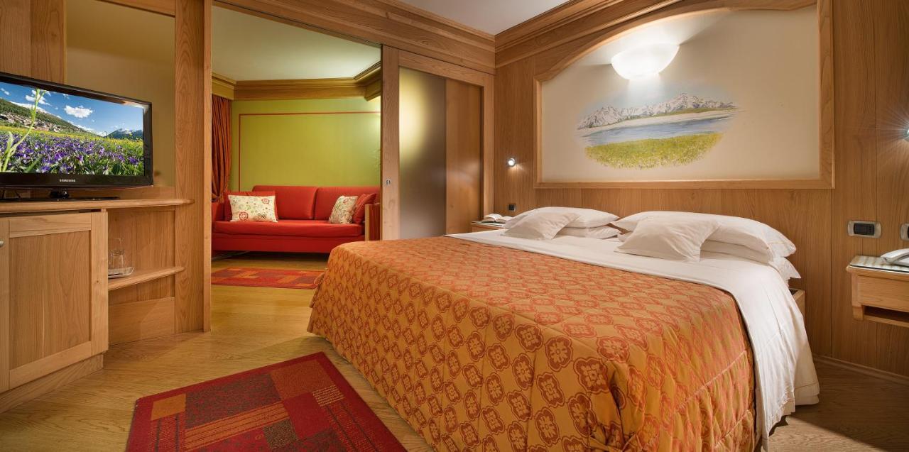 Hotel Baita Montana Livigno Luaran gambar