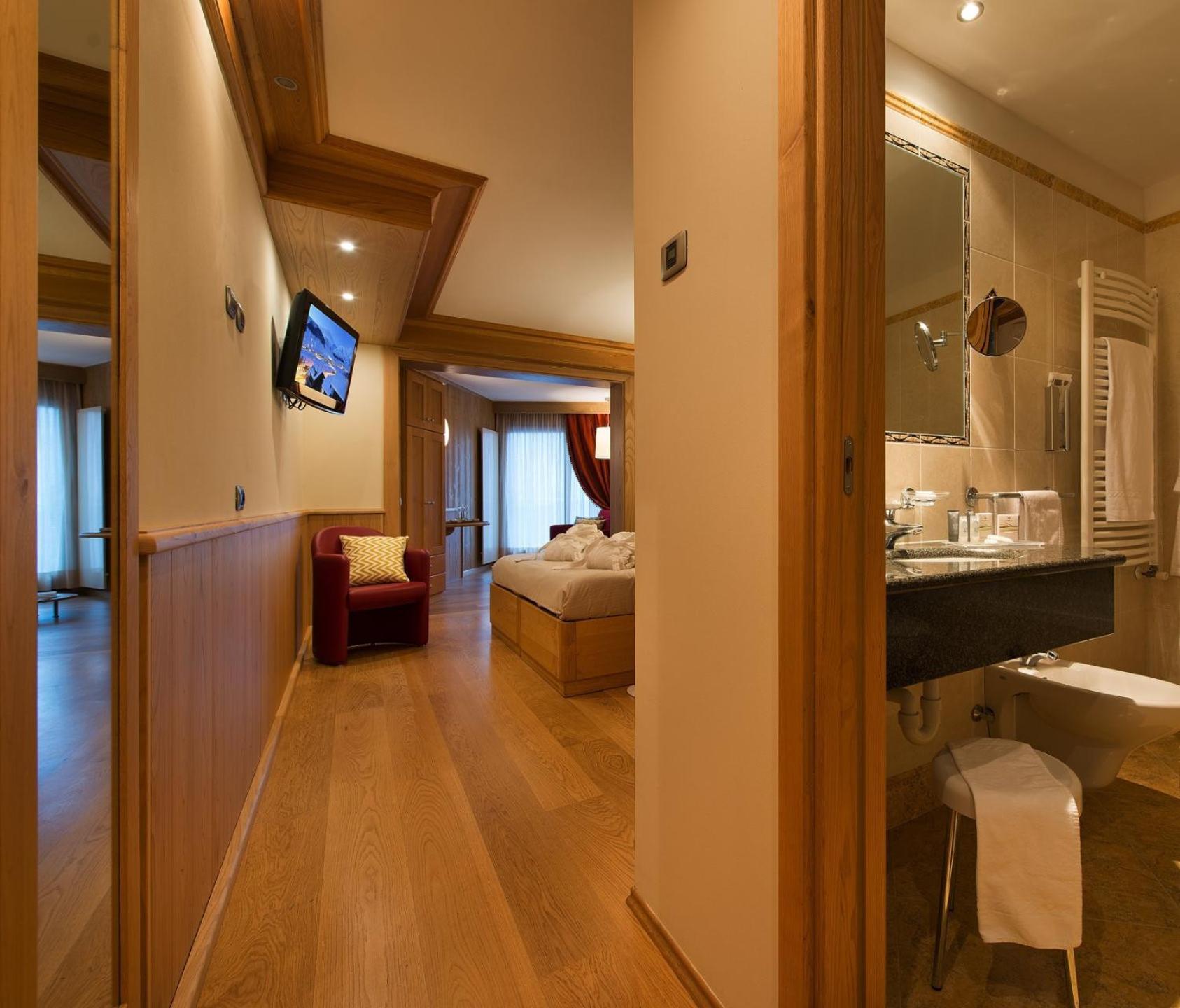 Hotel Baita Montana Livigno Luaran gambar