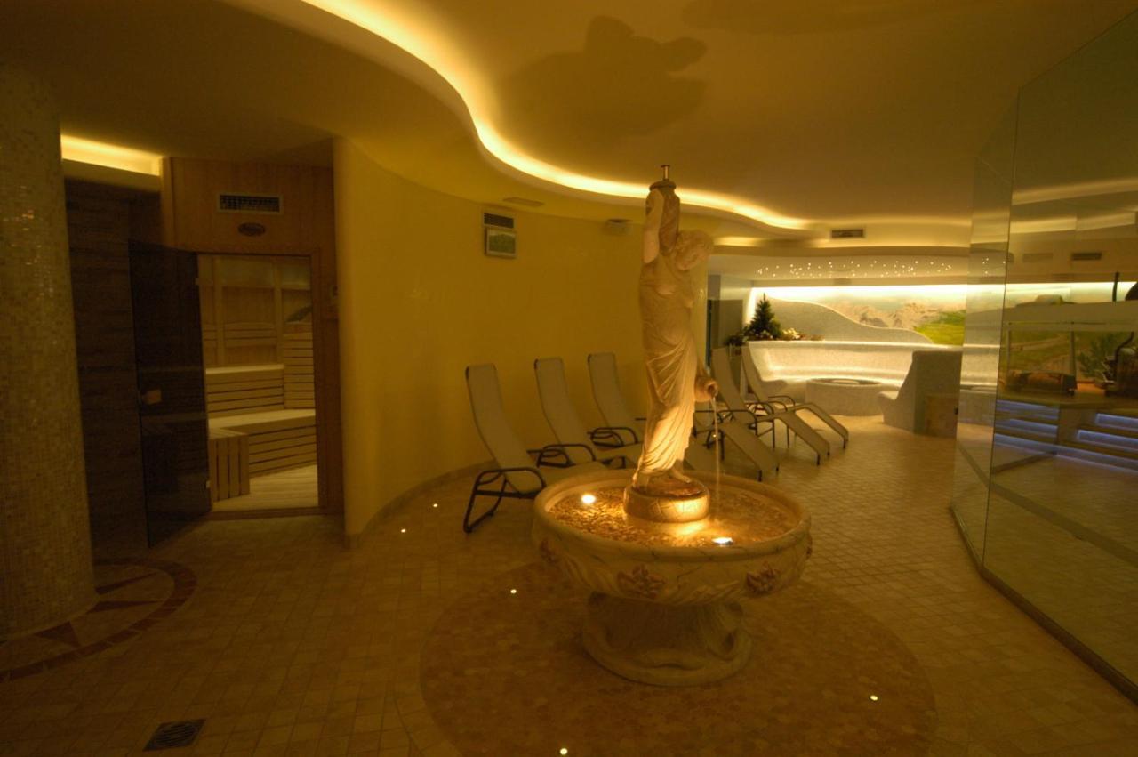 Hotel Baita Montana Livigno Luaran gambar